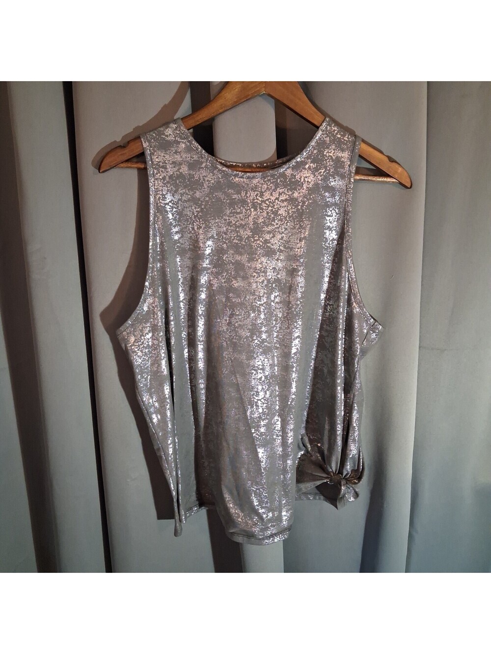 All In Motion XL Metallic Silver Sleeveless Tank Top with Side Knot